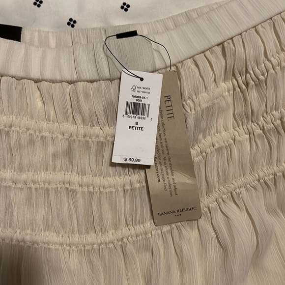 Flirty NWT summer skirt - Picture 2 of 4